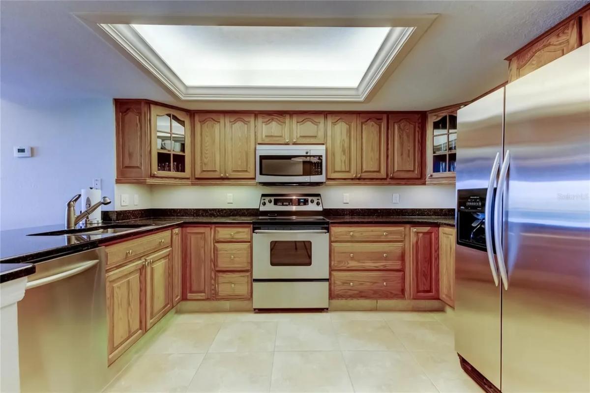 Step inside this BEAUTIFUL 3 bedroom, 3 bath, Move-in-Ready townhome situated near the Intracoastal Waterway in the highly sought-after, park-like setting of the Tara Cay South community. - Image# 2