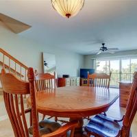 Step inside this BEAUTIFUL 3 bedroom, 3 bath, Move-in-Ready townhome situated near the Intracoastal Waterway in the highly sought-after, park-like setting of the Tara Cay South community. - Image# 10