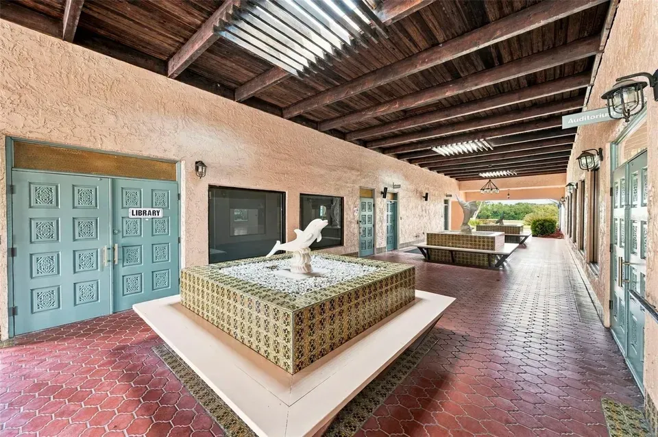 9950 62nd Ter N Apt 408, Saint Petersburg, FL 33708 - Image# 14