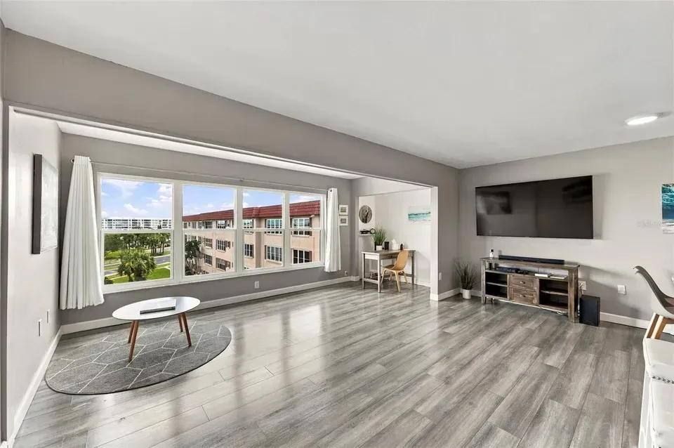 9950 62nd Ter N Apt 408, Saint Petersburg, FL 33708 - Image# 9